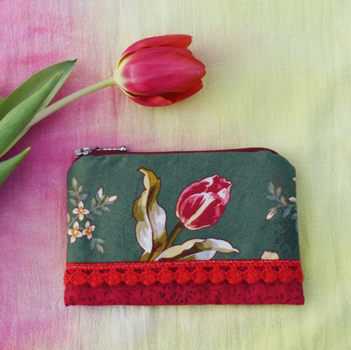 Klíčenka - Červený tulipán — foto 1