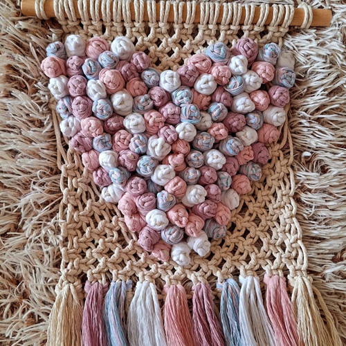 Boho nástĕnná dekorace Heart of Roses