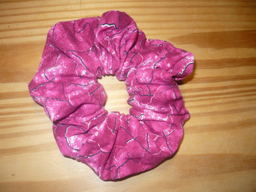 Gumička do vlasů, vínová