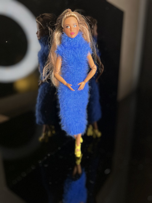 Šaty pro BARBIE efektní příze modré