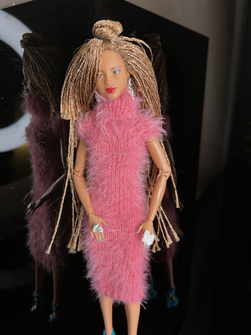 Šaty pro BARBIE efektní příze lososové