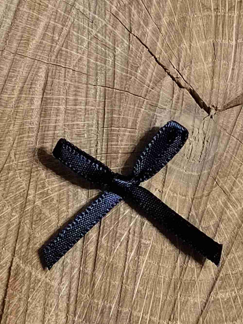 Mašlička 40 mm černá — foto 1