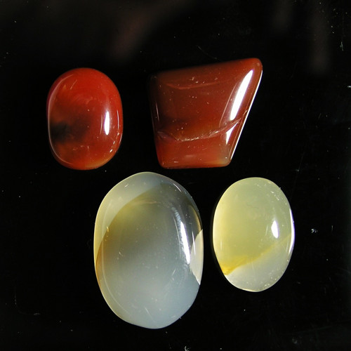 Kabošony Chalcedonu, 43,33 ct./4 ks., cca.14-21 mm