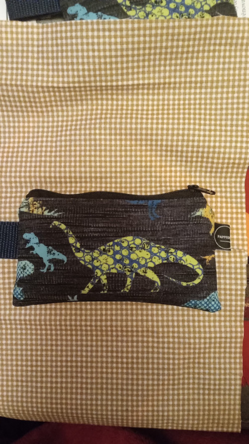 Pouzdro dinosaurus 2.