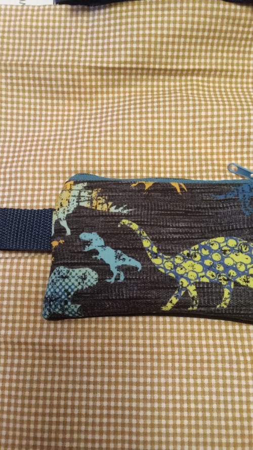 Pouzdro dinosaurus 3.