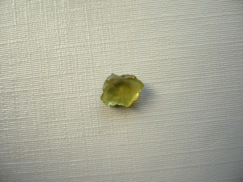 Surový zelený apatit 8 mm, č.8f