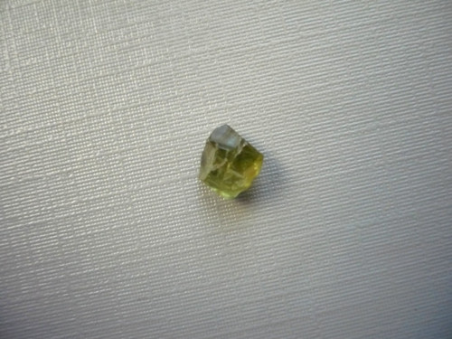 Surový zelený apatit 7 mm, č.22f