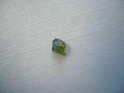 Surový zelený apatit 6 mm, č.62f