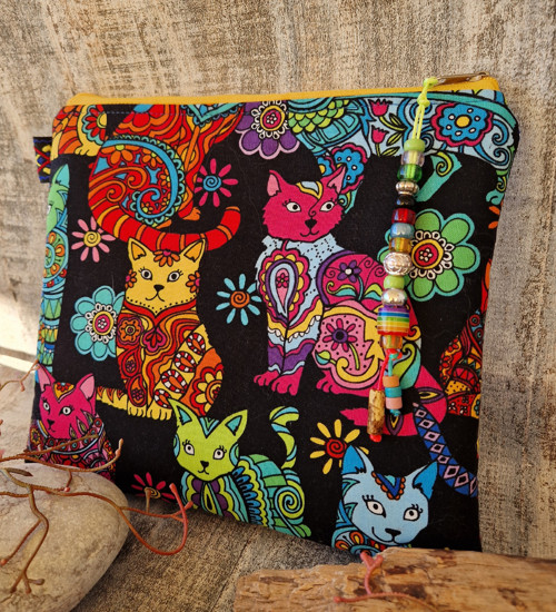 * etuje ~ kočičí taštička Laurel Burch