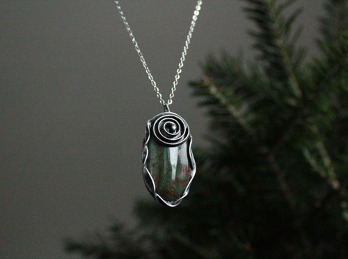 Spiralis ~ Šperk s heliotropem — foto 1