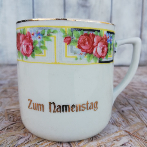 Starožitný porcelánový hrnek růže, Zum Namenstag.