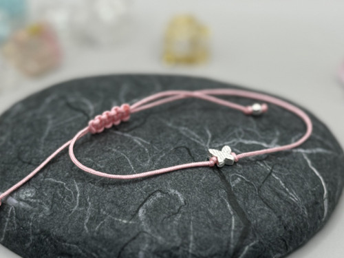Minimalistický náramek - Tiny Butterfly (sv. růžo) — foto 1
