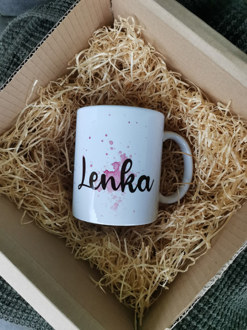 Hrnek se jménem, Lenka
