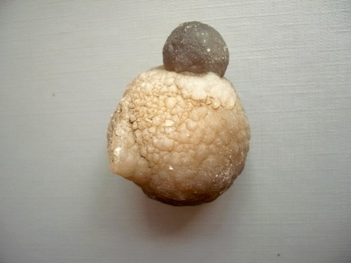 Surový - chalcedon 38 mm, č.15f