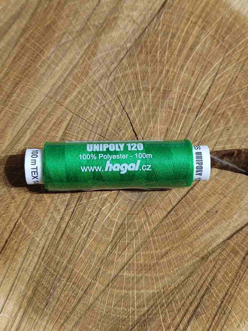 Polyesterové nitě Unipoly návin 100 m 617 Green — foto 1