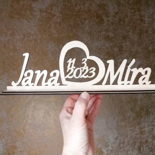 3D jména na svatební tabuli