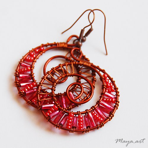 Růžové kruhové náušnice — foto 1