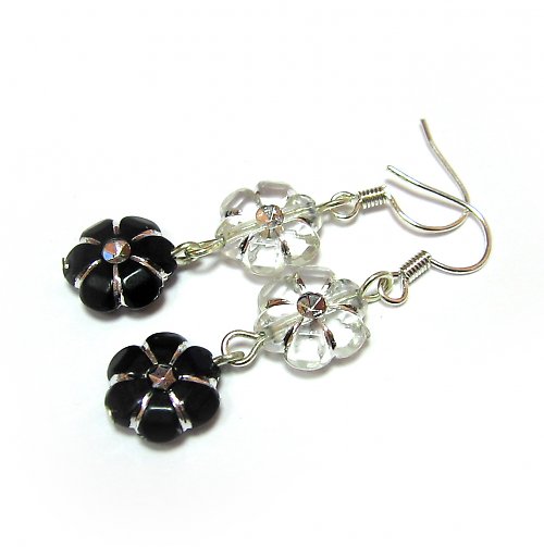 Black/white flowers — foto 1
