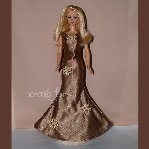 Šaty pro panenku Barbie — foto 1