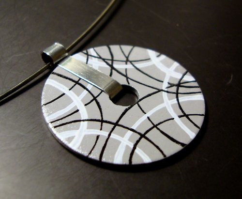 Šedá geometrie — foto 1