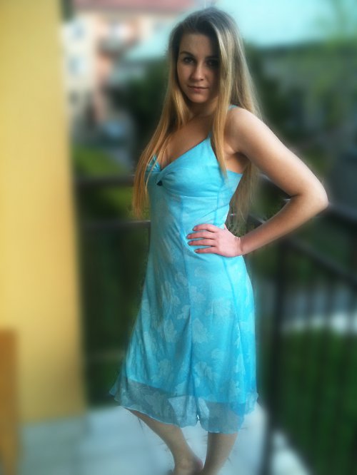 Dámské modré šaty velikosti 38. — foto 1