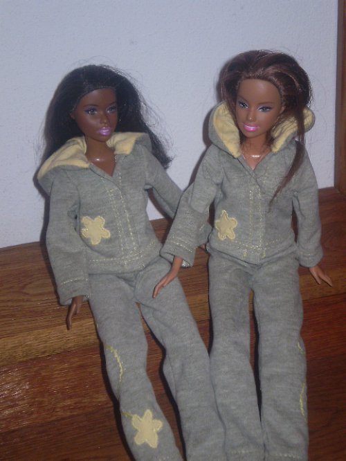 Tepláková souprava na Barbie — foto 1