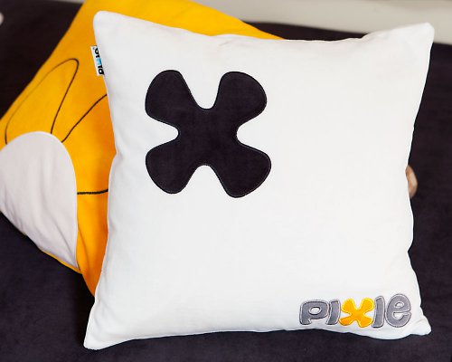 Polštářek Cushion Donella bílý — foto 1