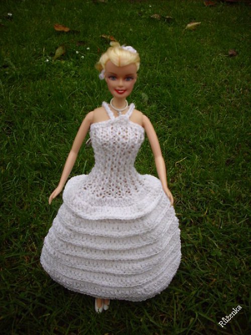 Šatečky na Barbie — foto 1