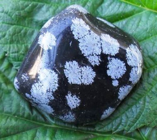 Obsidián vločkový 34x23x16mmmm — foto 1