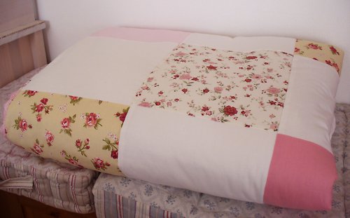 Jarní louka - patchworková deka — foto 1