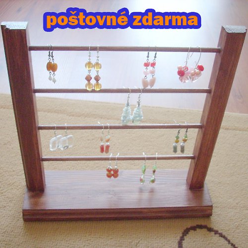 Stojánek hnědý frézovaný — foto 1