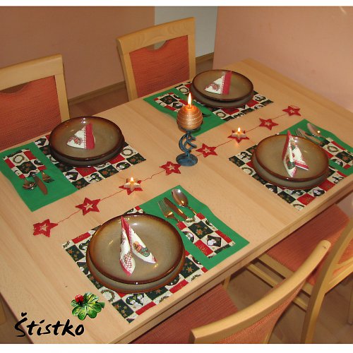Vánoční prostírání s kapsami — foto 1
