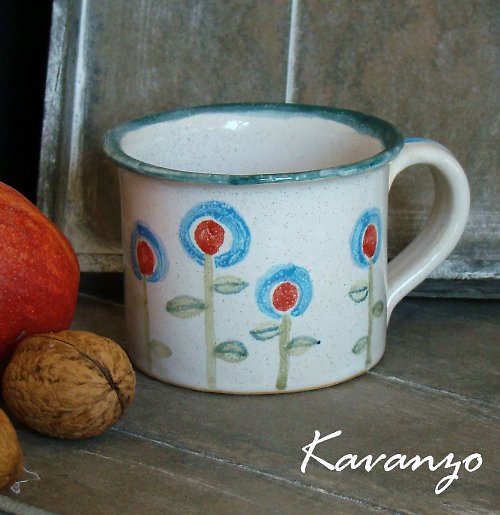Kytičkový hrneček — foto 1