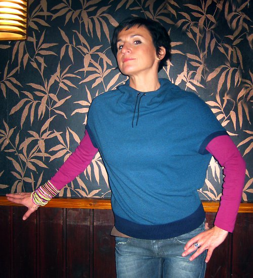 Mikina netopýrka — foto 1