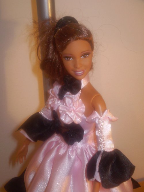 Šatičky na Barbie — foto 1