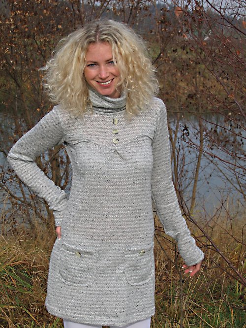 Pletené šaty — foto 1