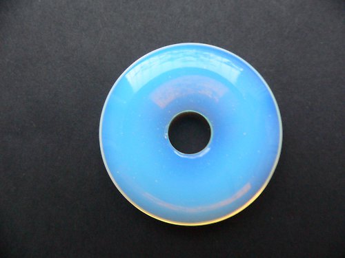 Donut z opalitu — foto 1