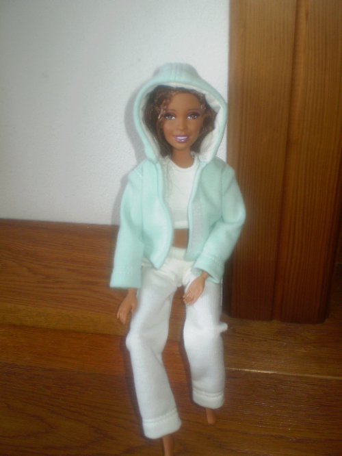 Tepláková souprava na Barbie — foto 1