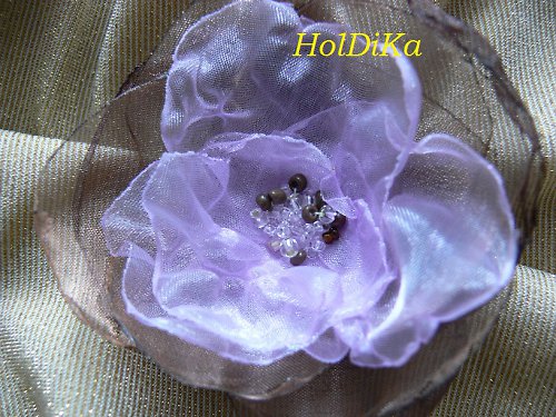 Hnědorůžová brož — foto 1