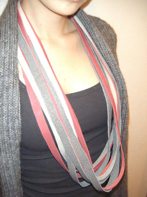 Skin on Skin — foto 1