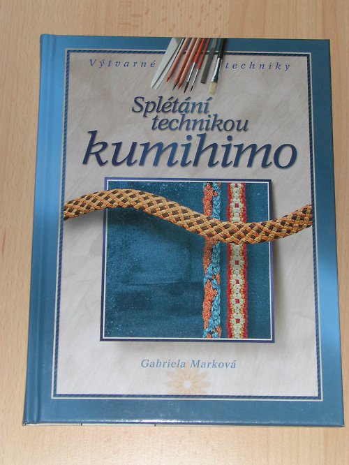 Kniha Splétání technikou kumihimo — foto 1