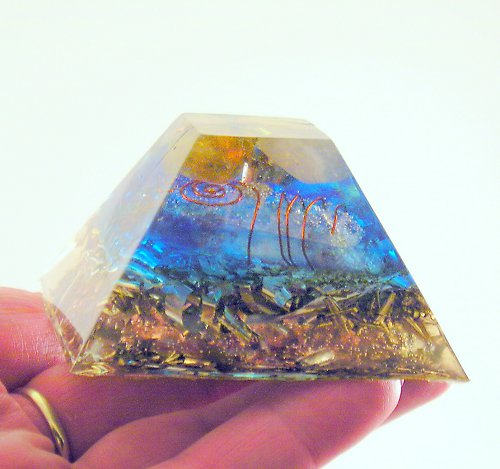Dekorační ORGON - pyramida — foto 1