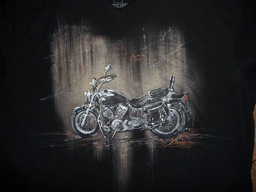 Triko s motivem motorky — foto 1