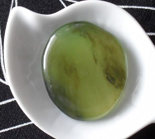 Čínský jadeit 40x35x7 — foto 1