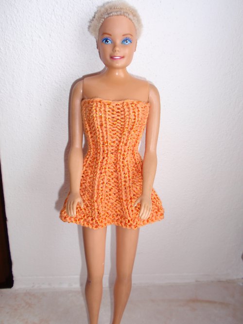 BARBIE-oranžové šaty — foto 1