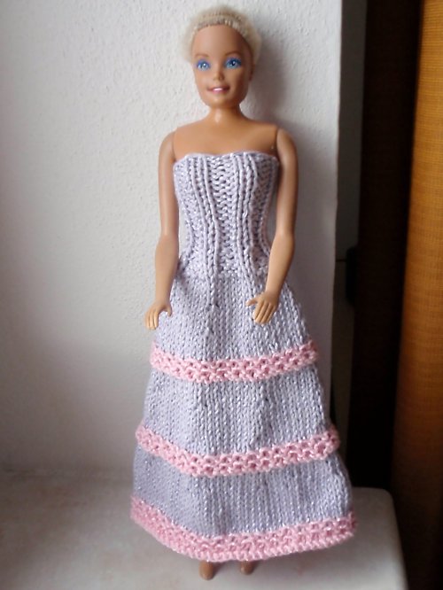 BARBIE-šaty pro šípkovou Růženku — foto 1