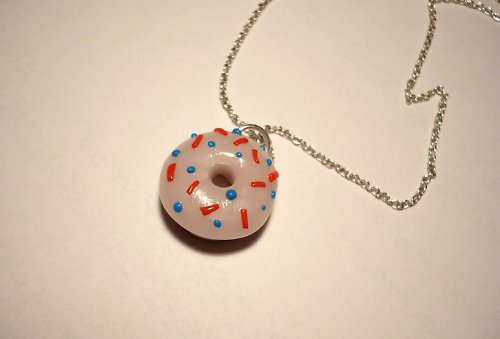 Donut s cukrovou polevou — foto 1