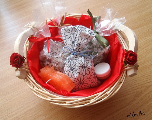 Dárkový košíček :-) — foto 1