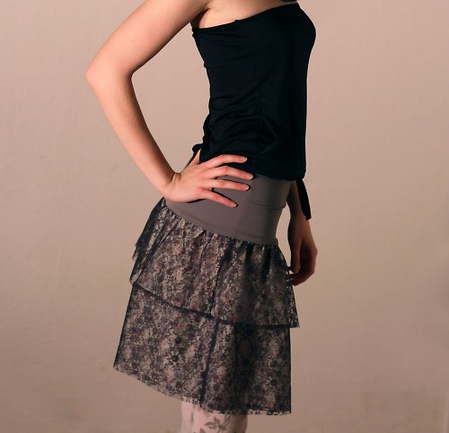 Sukně krajková — foto 1