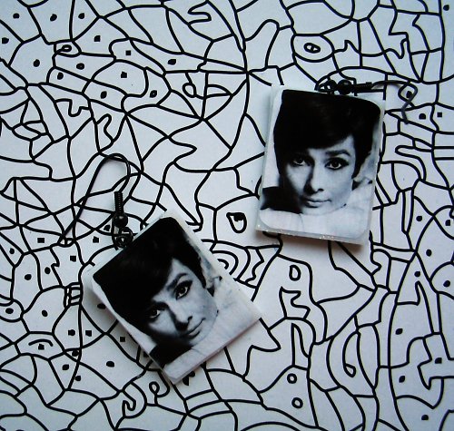 Charade — foto 1